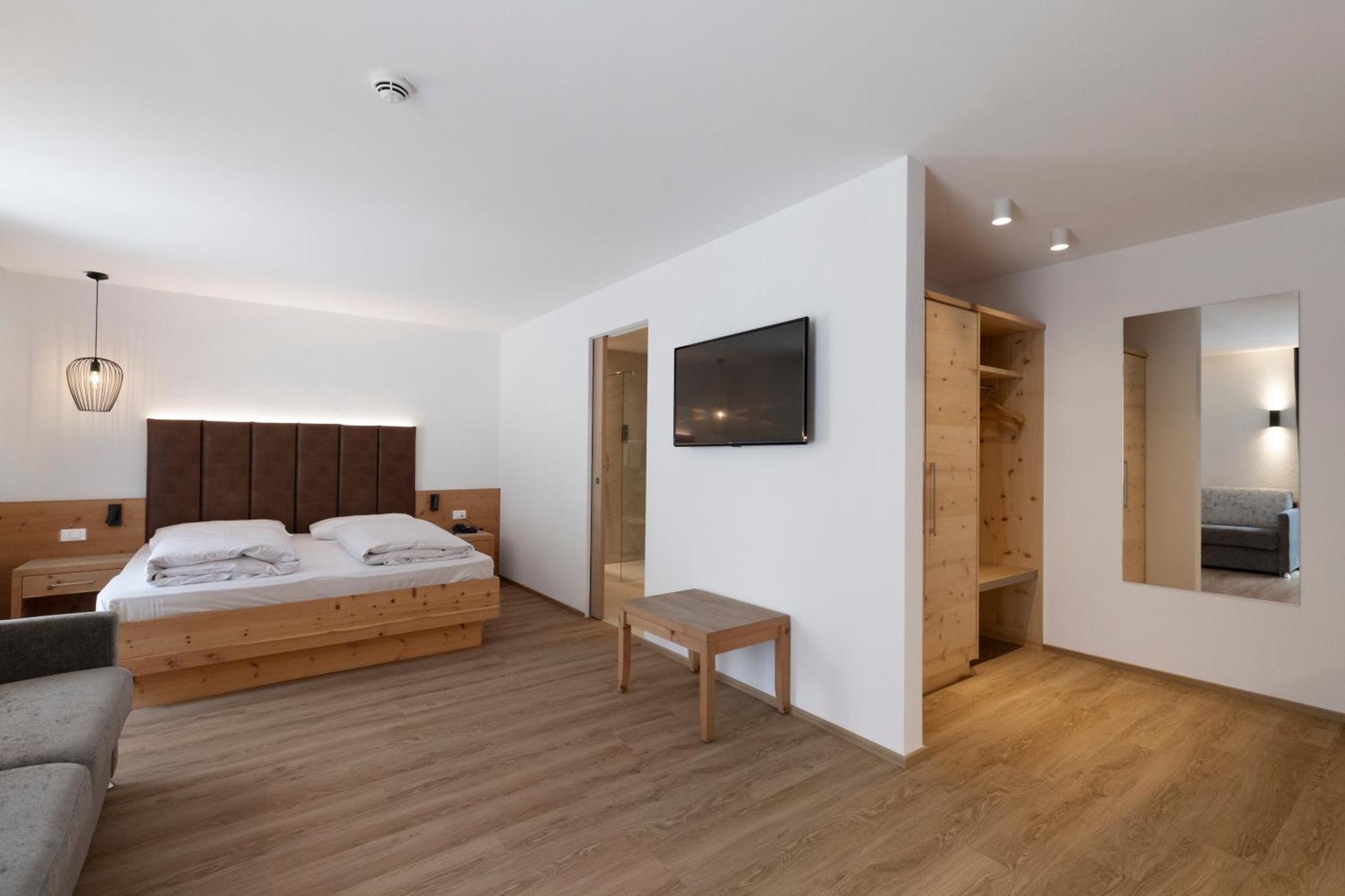Zur Bruecke - Your Home In Heart Of South Tyrol, With Brixencard And Free Parking Fortezza Eksteriør bilde